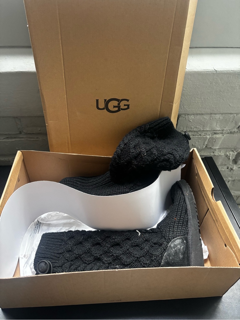 UGG Men’s Black Knit Cable Casual Socks
